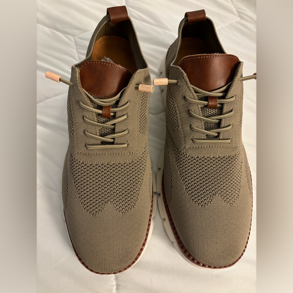 Men’s NWOT shoes size EURO 46 size 11 Khaki